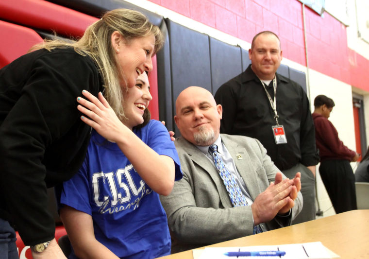 Volleyball Signing: Jordan Denney to Cisco J.C.